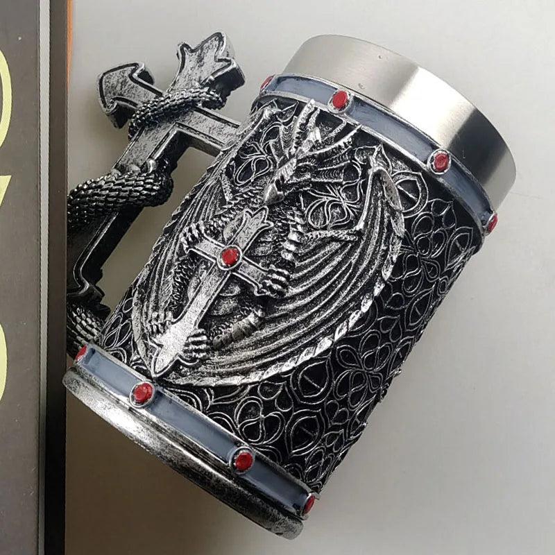Medieval Viking Retro 3D Sword Skull Beer Mug With Stainless Steel Insert Resin Big Capacity Coffee Cups Men's Halloween Gift