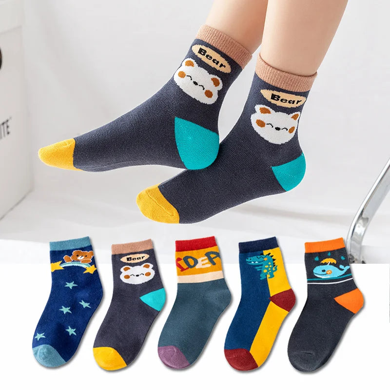 5 pairs of cute cartoon patterns, comfortable and breathable children's autumn and winter socks
