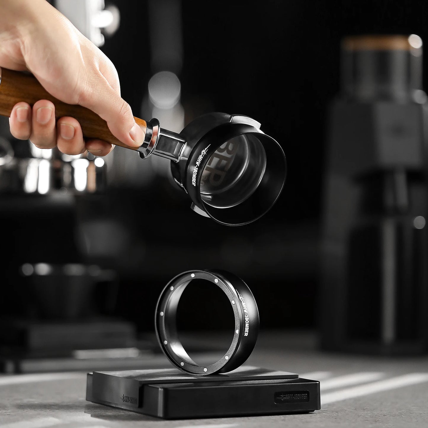 MHW-3BOMBER 58MM Magnetic Dosing Funnel with 10 Magnets Espresso Dosing Ring