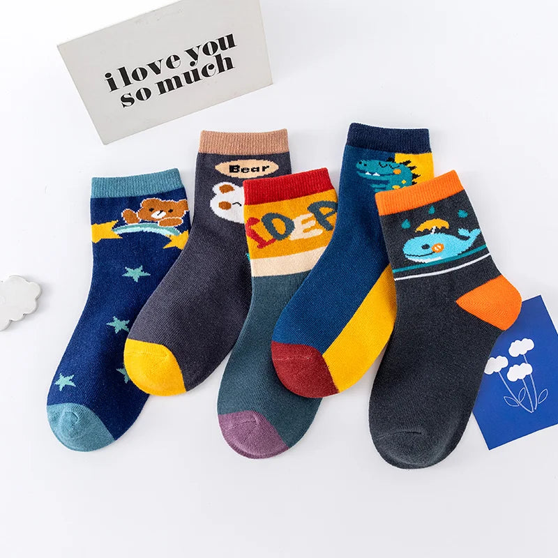 5 pairs of cute cartoon patterns, comfortable and breathable children's autumn and winter socks