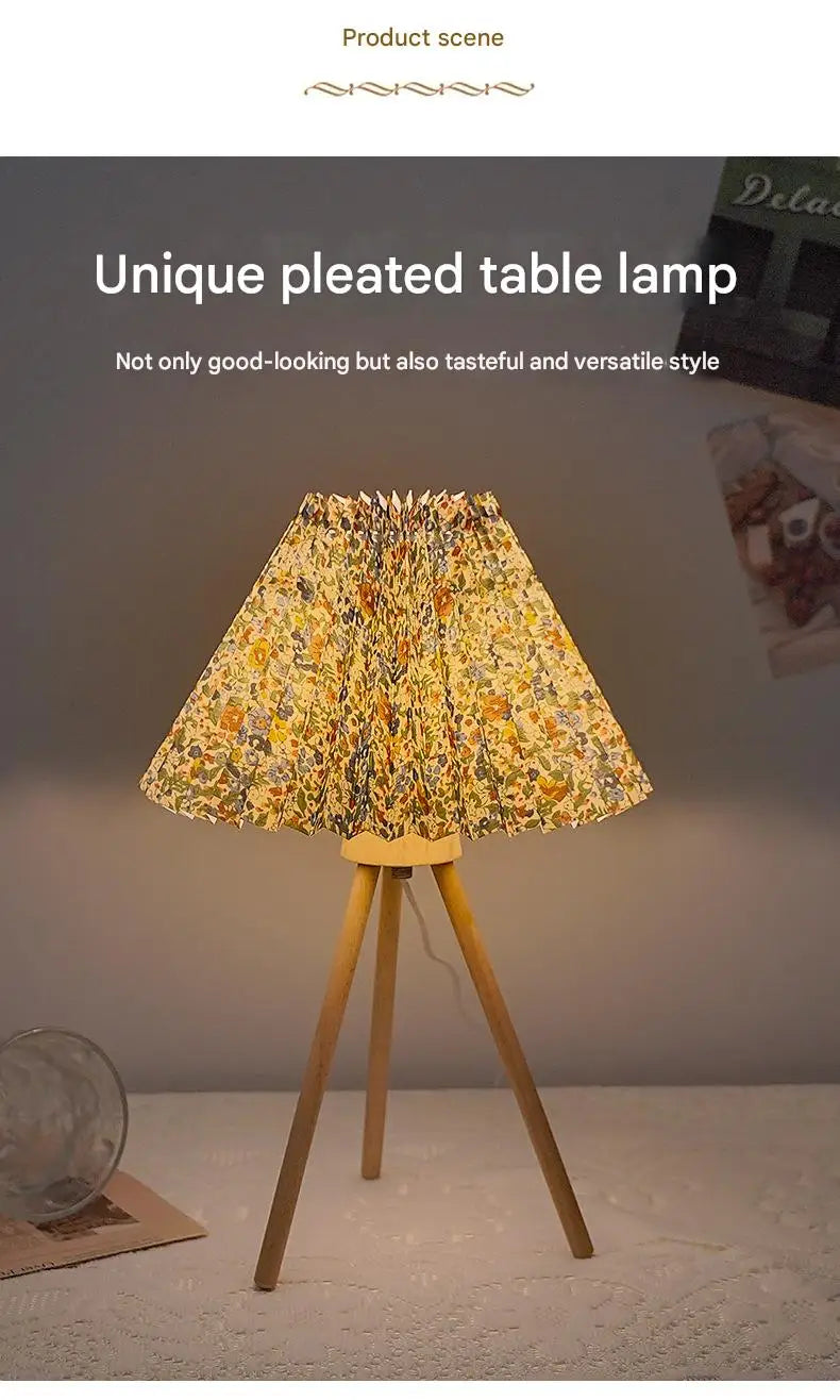 INS Retro LED Table Lamp Wooden Tripod Fabric Desk Lamp USB Power For Home Bedroom Bedside Desktop Decoration Nightstand Light