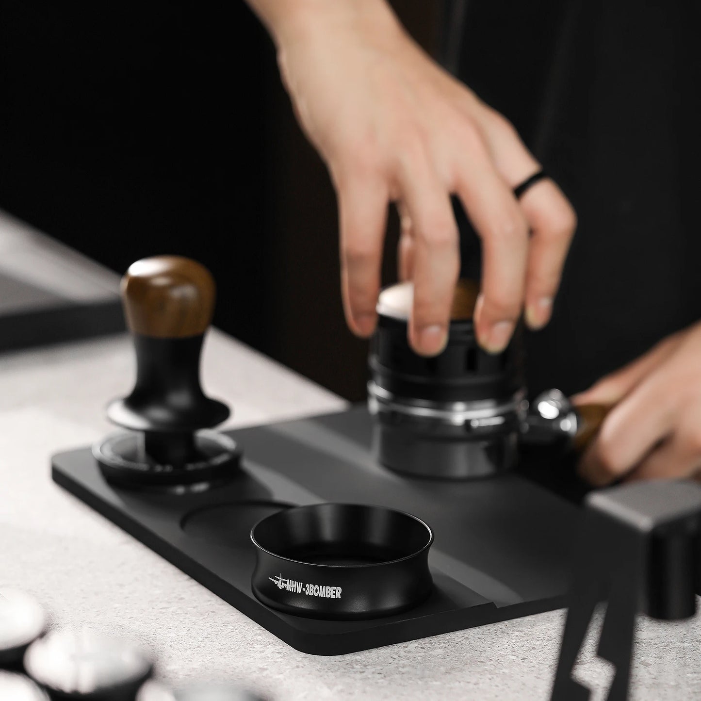 MHW-3BOMBER 58MM Magnetic Dosing Funnel with 10 Magnets Espresso Dosing Ring