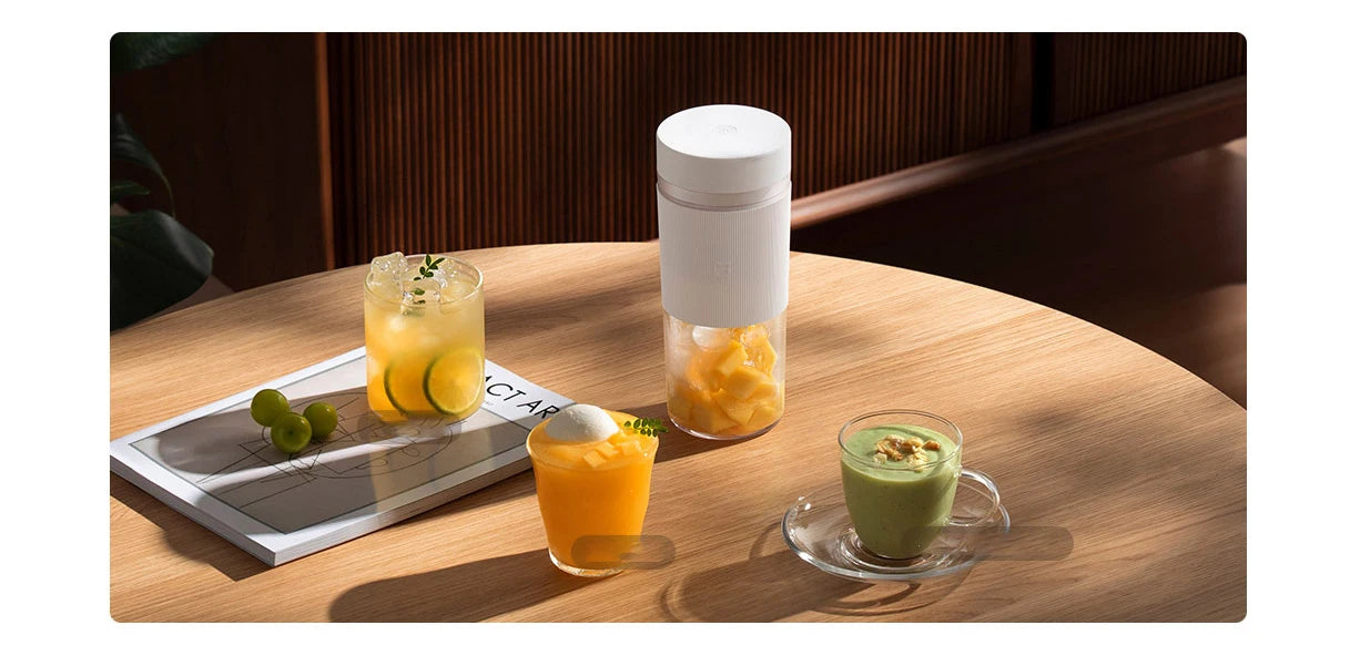 Portable Blender 2,40S Quickly Squeeze Juice, 19500 rpm, 300ML Capacity Mixer Juicer