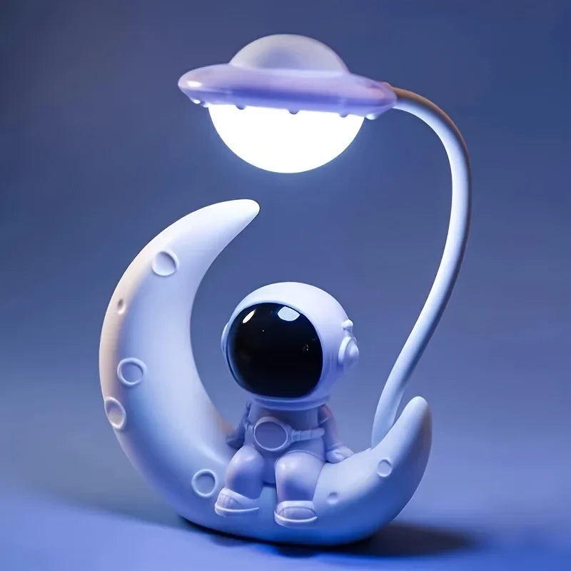 Creative Moon Astronaut Nightlight, LED Small Desk Lamp