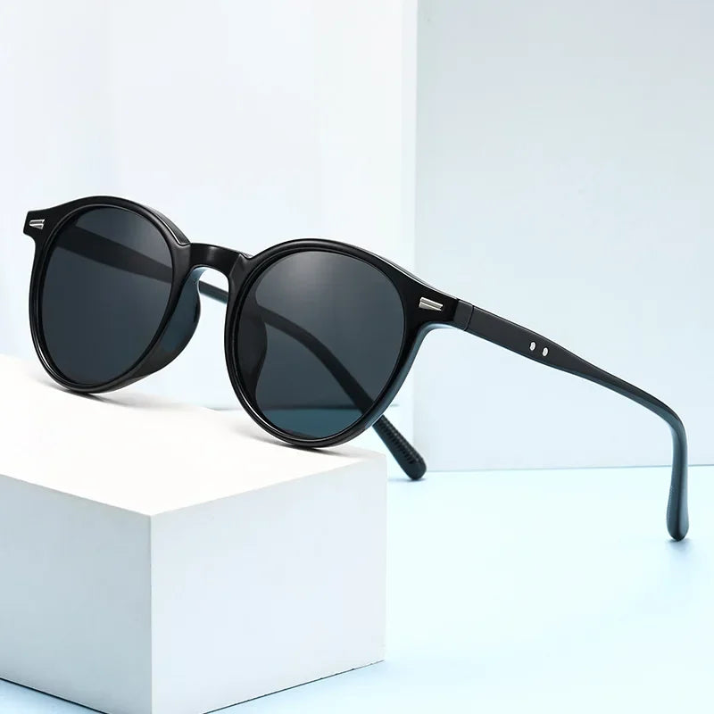 Unisex Casual Sunglasses Round Frame UV Resistant Polarized